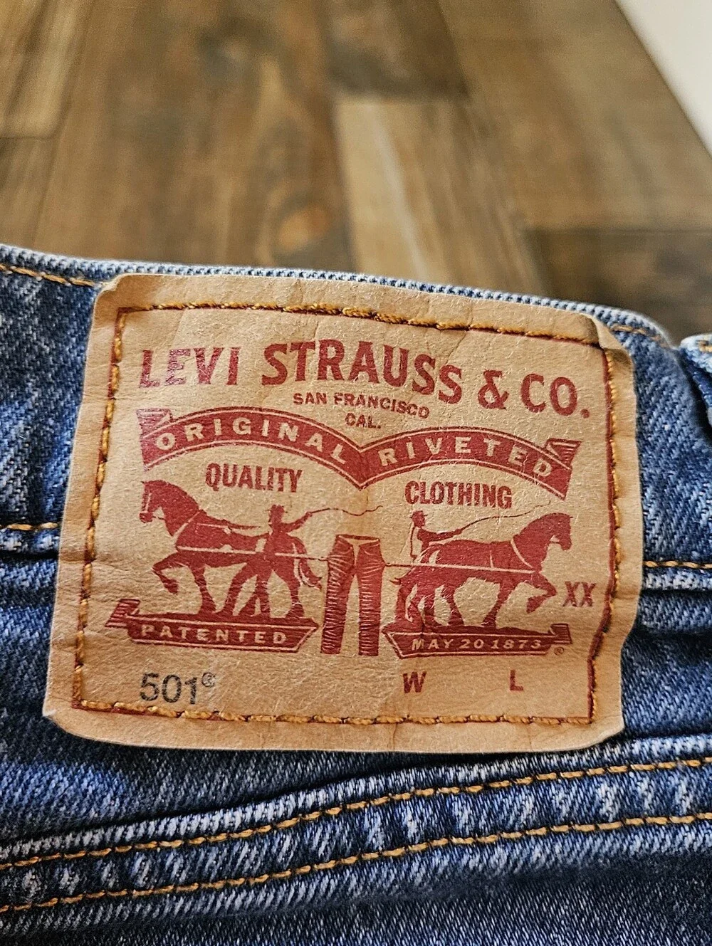 Levi's 501 Button Fly Men's Blue Straight Leg Jeans with Signature Red Tab